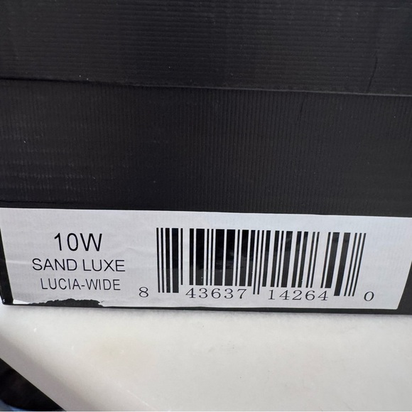 J Slides Sand Lux Lucia Women’s Sneakers Tan Leather Size 10W NEW - Picture 8 of 10